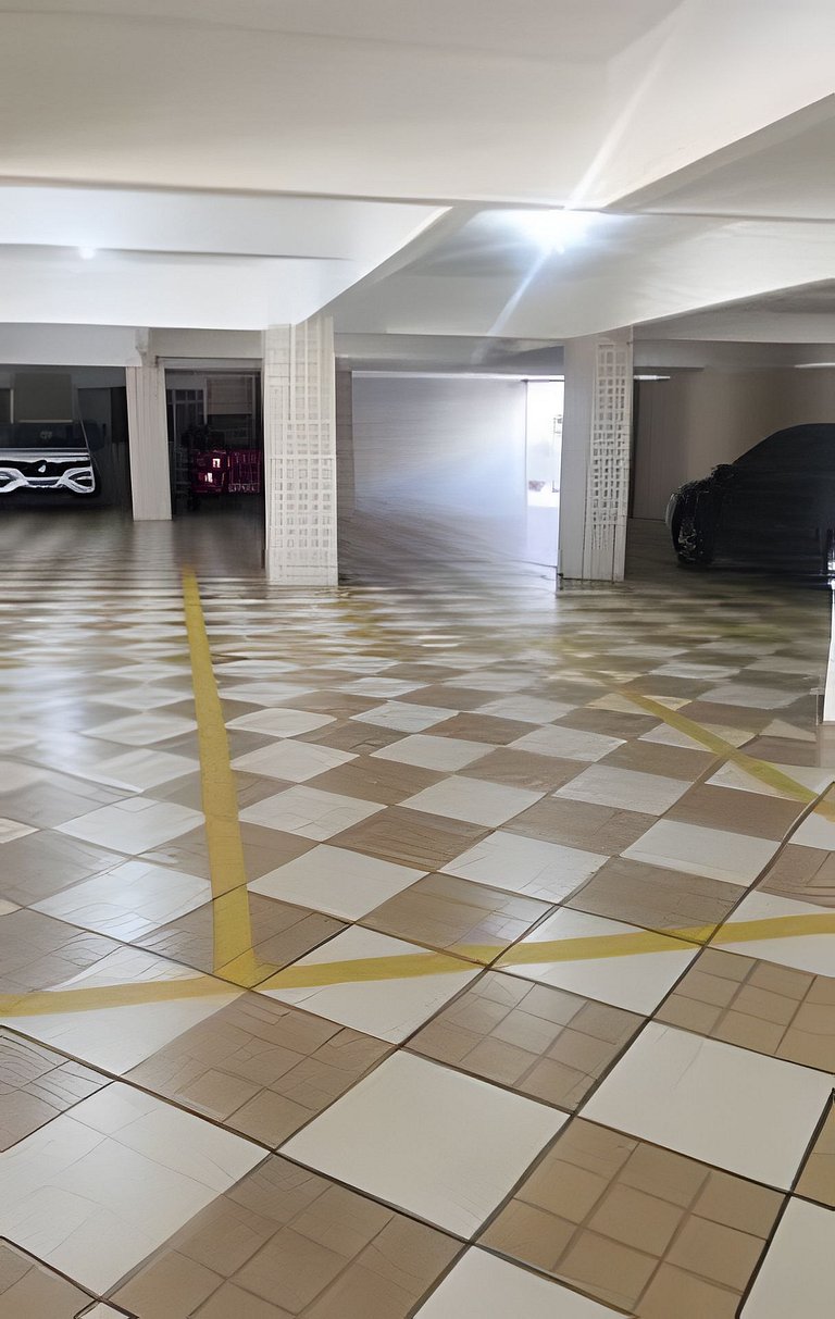 A 100m da Praia C/estacionamento e churrasqueira