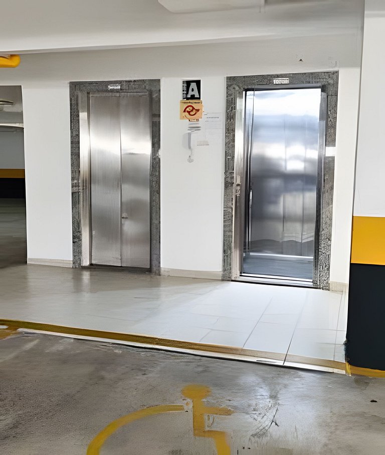A 100m da Praia C/estacionamento e churrasqueira