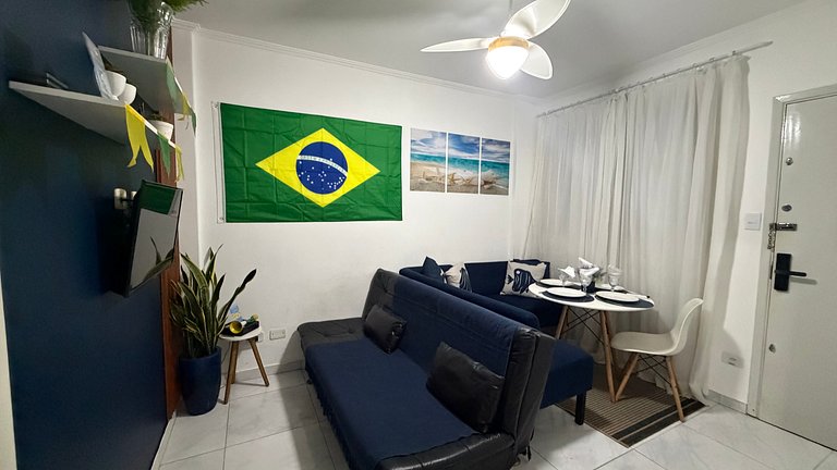 Pé na areia: 50m da praia com vaga de garagem!